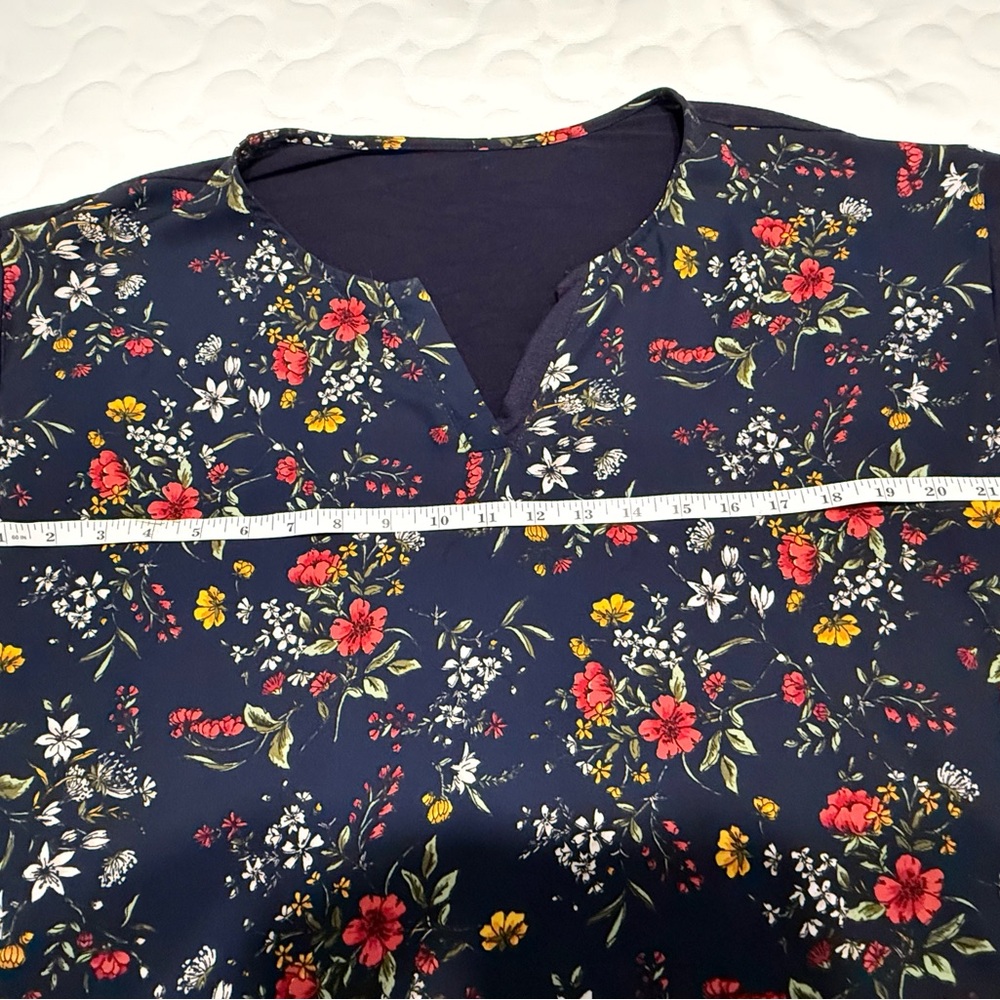 Floral V-Neck Blouse